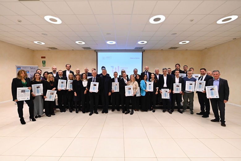 Foto di gruppo con le partecipanti al Premio Mascagni 2023