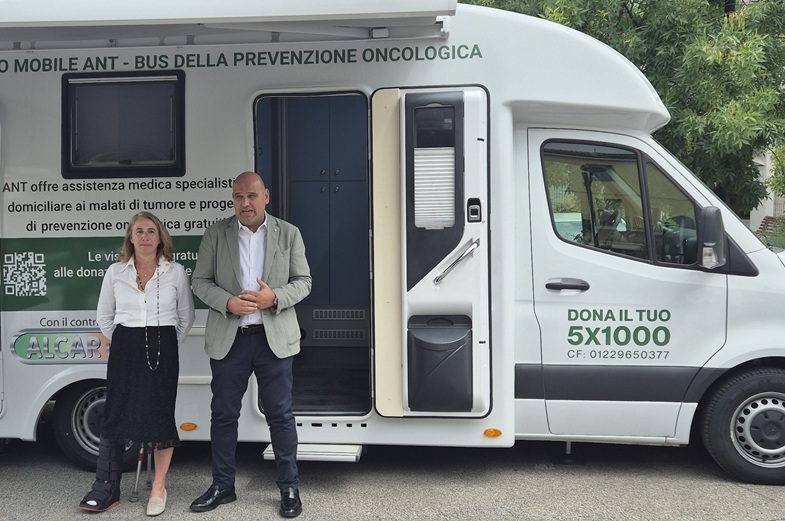 Raffaella Pannuti, Presidente di Fondazione ANT e Luca Levoni, Presidente Alcar Uno