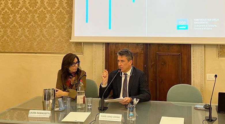 La Rettrice dell’Università di Ferrara, Laura Ramaciotti, e il Vice Presidente di Confindustria Emilia, Gian Luigi Zaina