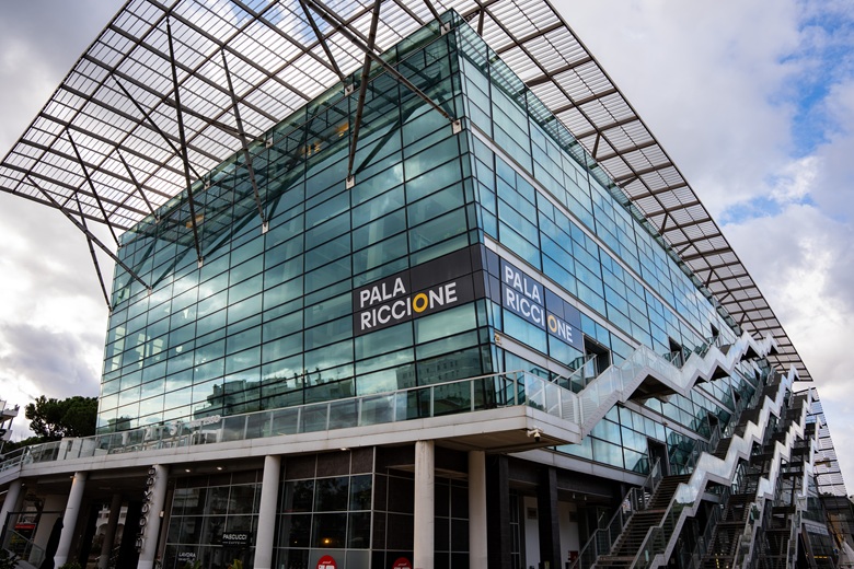 Al Pala Riccione, dal 18 al 20 giugno, si terrà la dodicesima edizione del JDSymposium, organizzato da JDentalCare