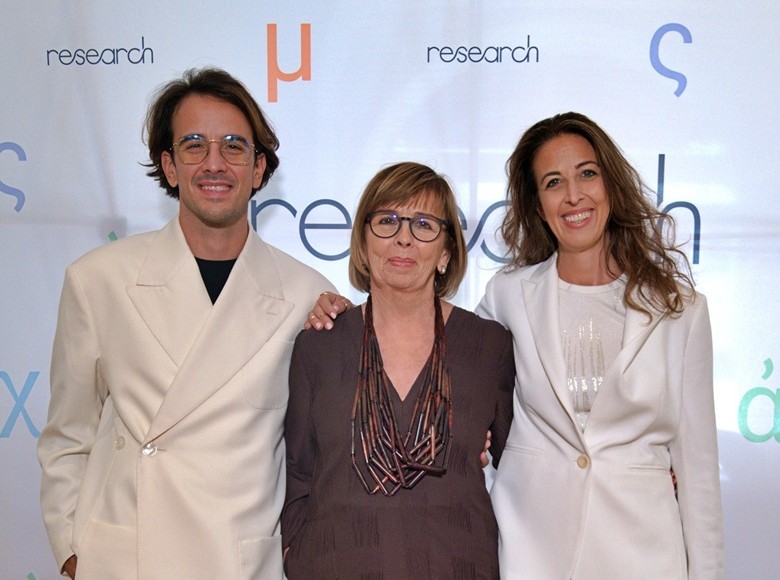 La famiglia Alfonso, alla guida di Dermosfera: da sinistra, Giammarco Alfonso, la madre Franca e la sorella Sara