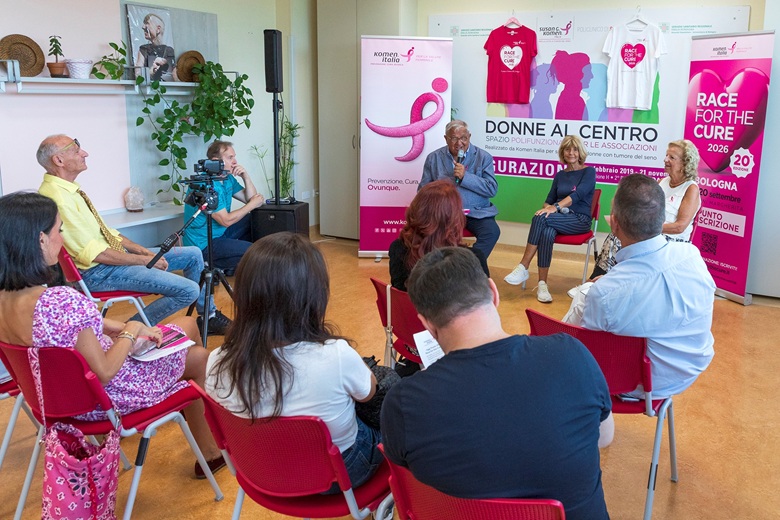 Un momento della conferenza stampa di presentazione della ventesima edizione della Race for the Cure Bologna