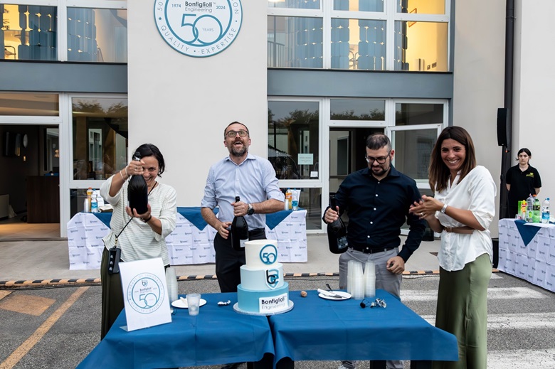 Da sinistra: Claudia Ribezzi, Head of HR; Andrea Cavanna, Managing Director; Gianmarco Pincelli, Technical Sales; e Stefania Masina, Finance di Bonfiglioli Engineering