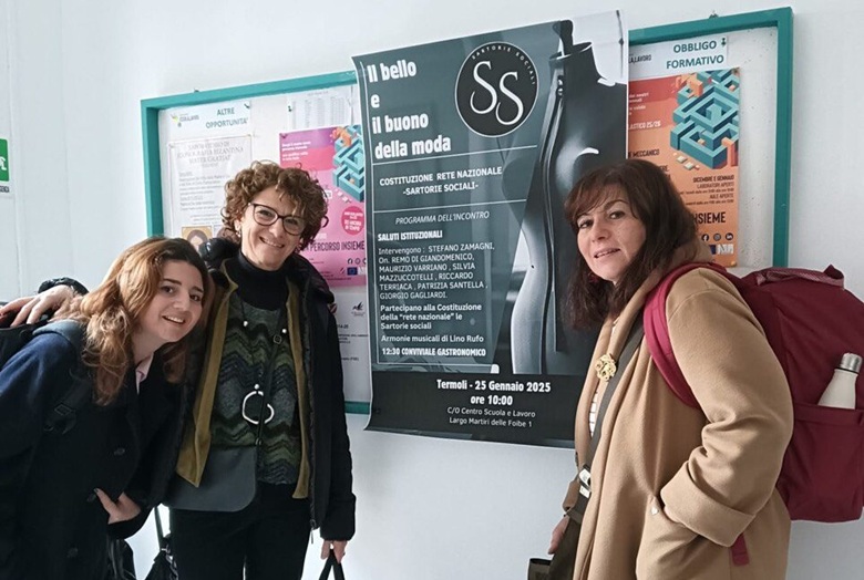 La coordinatrice Gaia Barbieri il giorno della firma 