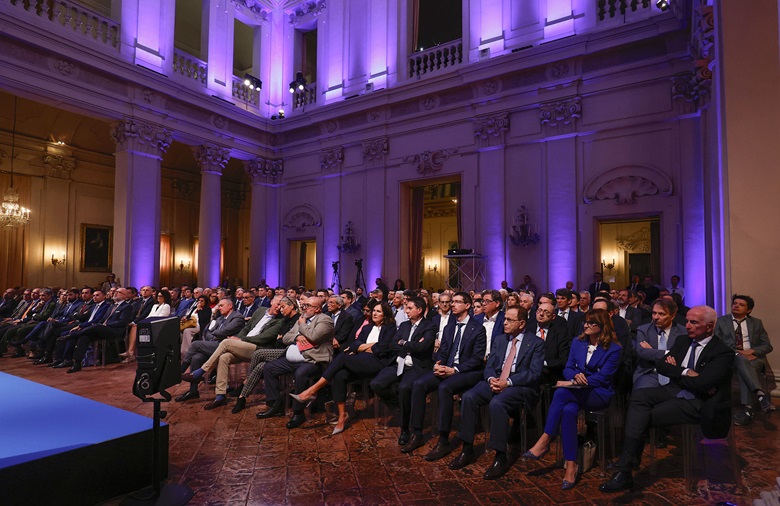 La platea degli associati di Confindustria Emilia Area Centro all'Assemblea annuale privata a Palazzo Albergati