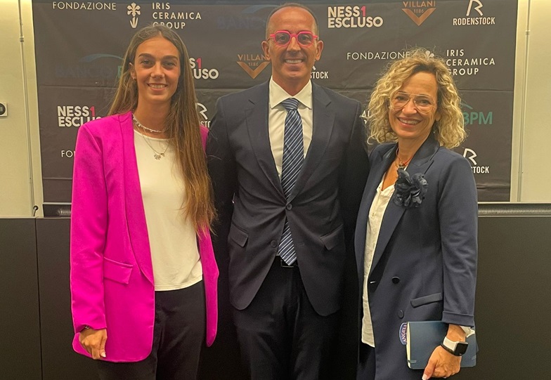  Da sinistra: la Dott.ssa Martina Gabelli, il presidente di Ness1 Escluso Fabio Galvani e Marcella Vaccari