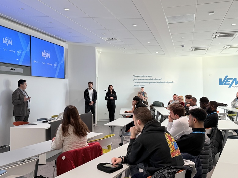 Un momento dell'evento di inaugurazione in VEM del nuovo corso ITS “Network System Administrator” dell’ITS Academy Adriano Olivetti 