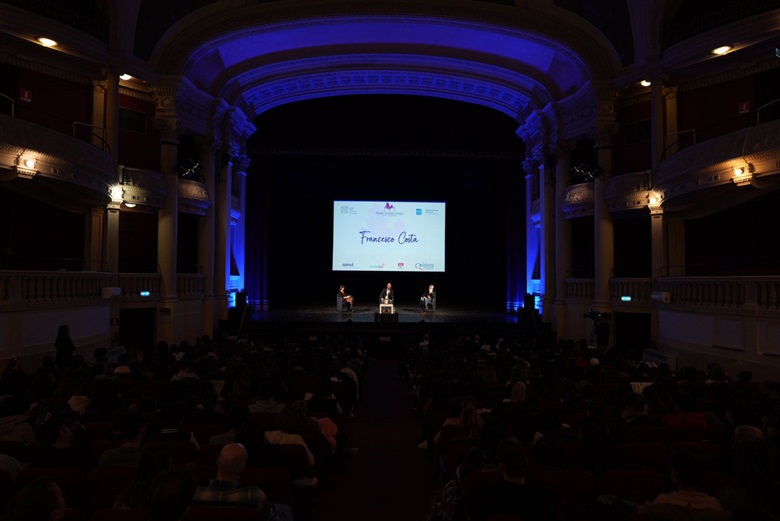 Premio Estense Scuola, Francesco Costa incontra gli studenti al Teatro Nuovo di Ferrara