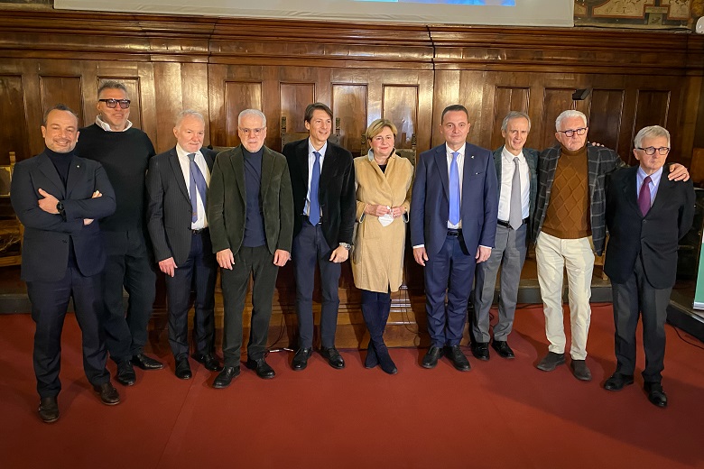 Foto di gruppo alla conferenza stampa di presentazione del progetto "La terrazza dei bambini"; al centro Federica Guidi, presidente della Fondazione Istituto Ortopedico Rizzoli