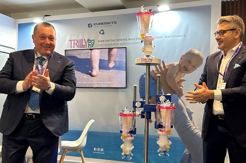 Da sinistra: Antonio Petralia, CEO di Eurosets, e Gabriele Pastorelli, Senior Global Marketing Manager Cardiopulmonary di Eurosets