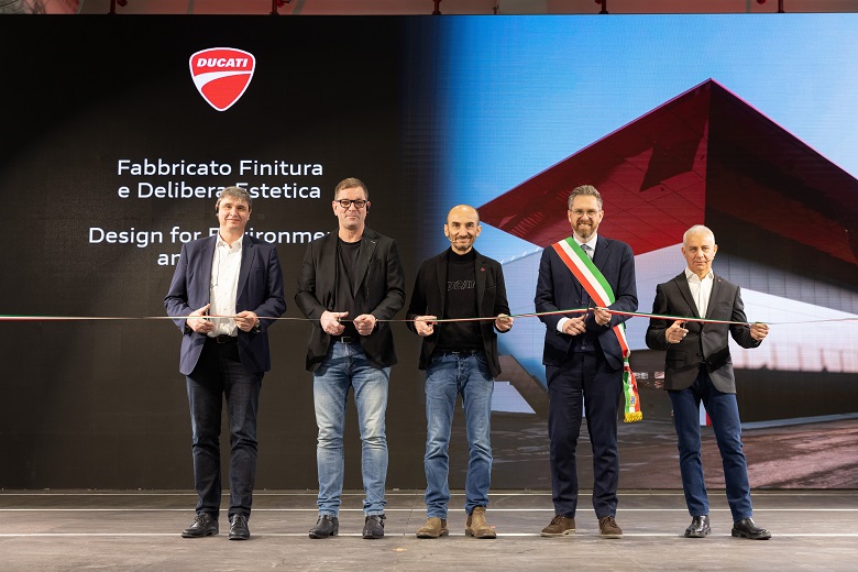 Jürgen Rittersberger, CFO Audi AG, Markus Duesmann, amministratore delegato Audi AG e presidente Ducati Motor Holding, Claudio Domenicali, CEO Ducati, Matteo Lepore, Sindaco di Bologna, Giovanni Fallone, Ducati Infrastructure & EHS Director