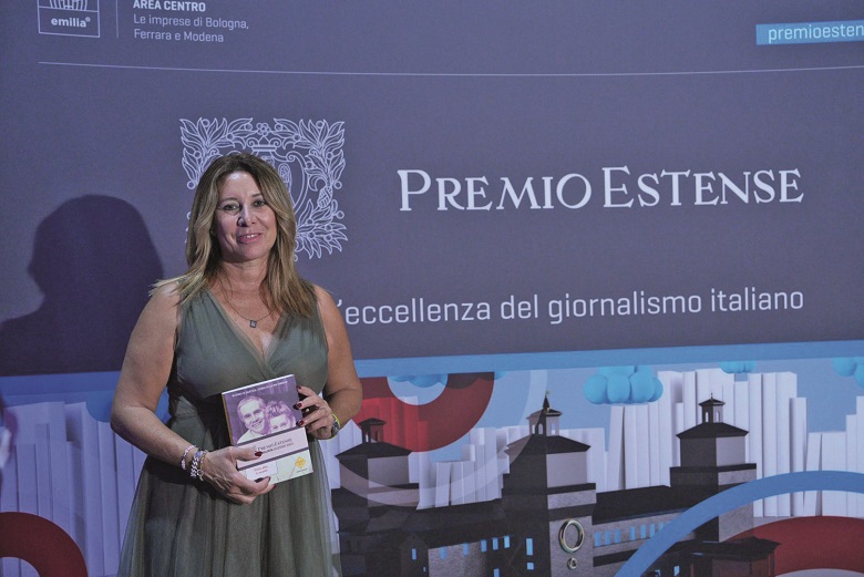 Gaia Tortora, finalista al Premio Estense 2023 con il libro "A testa alta, e avanti"