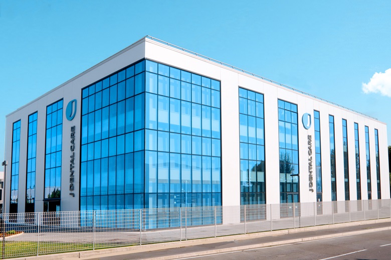 I laboratori di JDentalCare, azienda italiana con sede a Modena, ai vertici nella produzione di impianti dentali