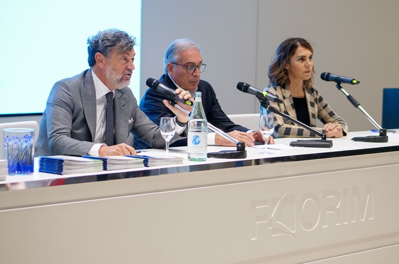 Un momento della conferenza stampa di presentazione di rinnovo della partnership tra Florim e Ospedale di Sassuolo