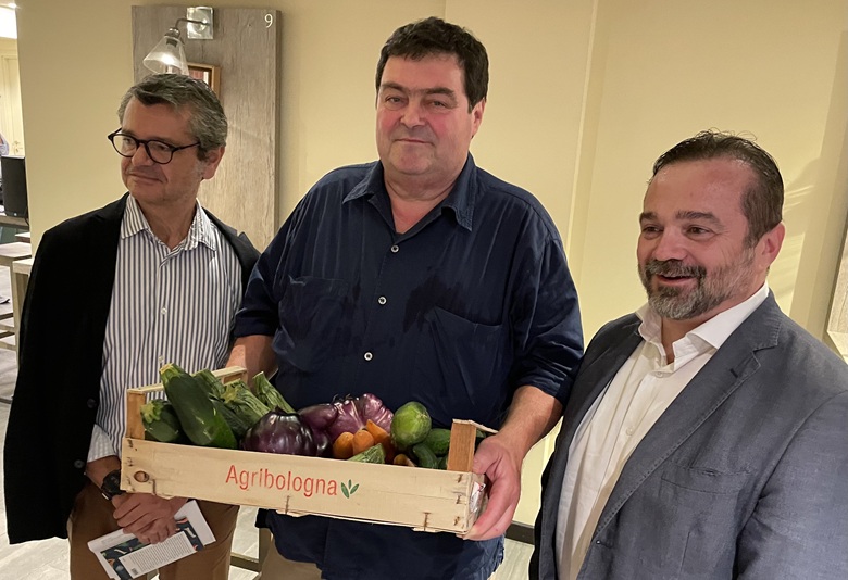  Andrea Segrè, fondatore di Last Minute Market e direttore scientifico della Campagna Spreco Zero, Franco Linguerri, presidente di Agribologna, e Mattia Grillini, vicepresidente di Camst group