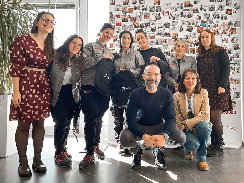 Andrea Pizzamiglio, HR manager di Roboqbo, e il team di GiGroup che ha promosso l’Academy 100% Employability per addette alla saldatura a Tig/Mig in collaborazione con Roboqbo