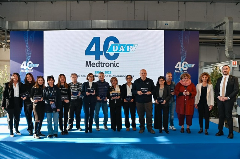 Premiazione delle persone entrate in Medtronic Mallinckrodt Dar nei primi 5 anni di attività e ancora impegnate in azienda