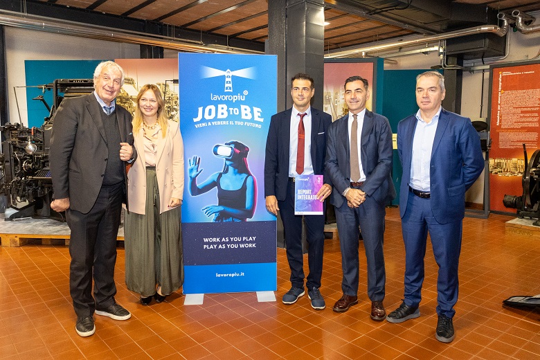 Da sinistra: Daniele Vacchi, presidente associazione Amici del Museo; Marialisa Alberghini, strategy manager Lavoropiù; Enrico Fini, presidente Lavoropiù; Matteo Naldi, direttore marketing Lavoropiù; Leonardo Bonzi, direttore divisioni specialistiche Lavoropiù