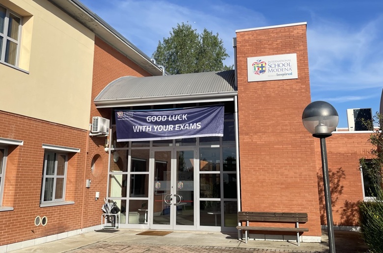 L’ingresso dell'International School of Modena di Montale Rangone