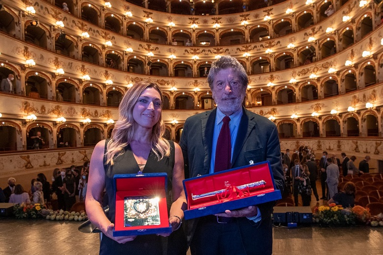 Francesca Nava e Andrea Purgatori, i due giornalisti premiati al Premio Estense 2021