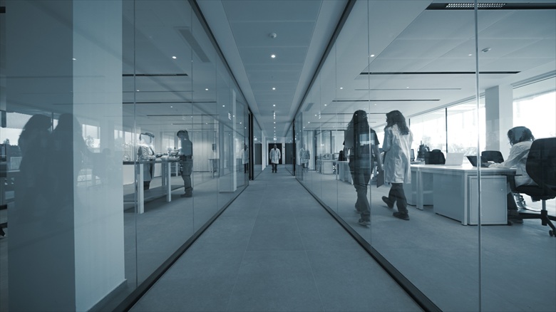 Un'immagine dei laboratori del nuovo Innovation Hub di Altadia