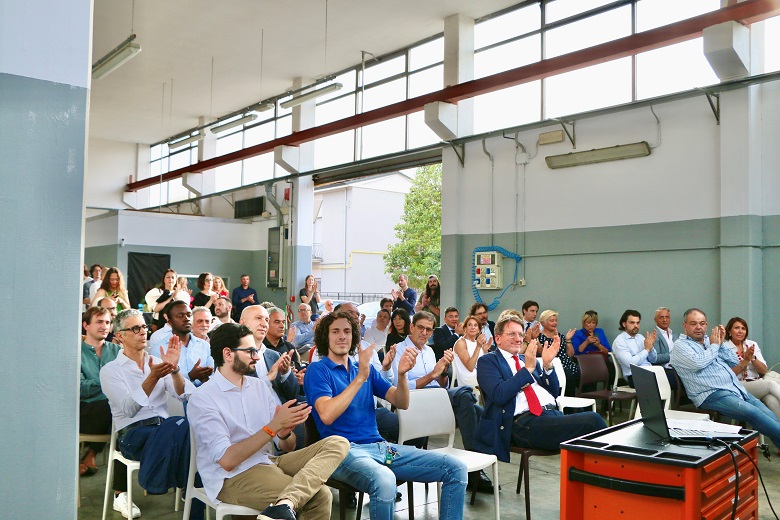 Un momento della cerimonia di inaugurazione della nuova sede di Refuel Solutions