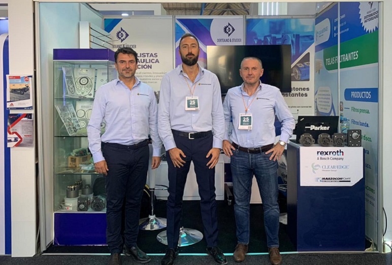 Team Marzocchi Pompe alla fiera PeruMin