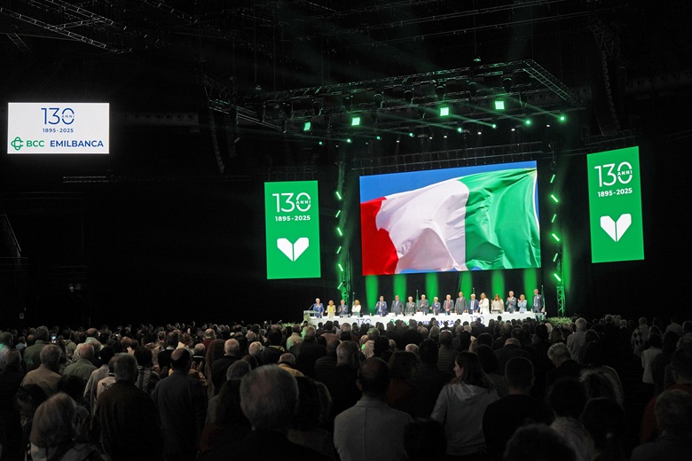 Un momento dell'Assemblea generale di Emil Banca