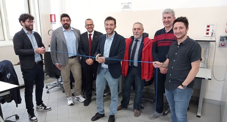 Da sinistra: Matteo Giacopini; Roberto Rosi, CEO di ASTRA Research; Francesco Leali; Davide Barater; Massimo Borghi; Giovanni Franceschini; e Stefano Nuzzo.